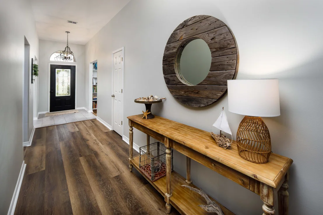 Photo of 2400 Crescent Road