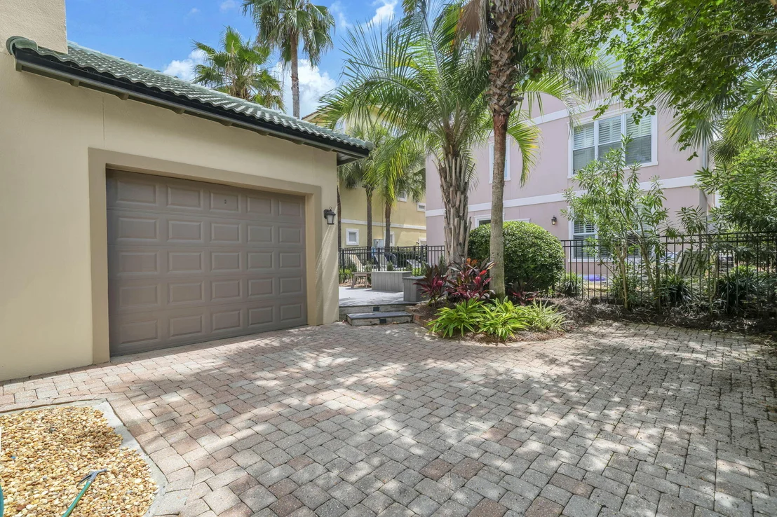 Photo of 28 Varazze Cay