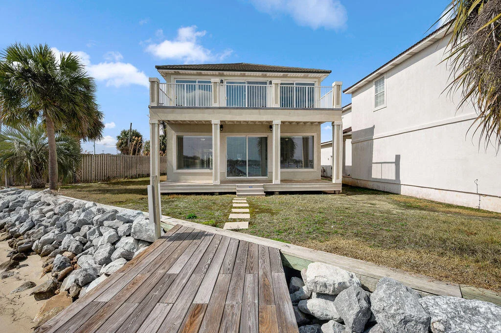 Photo of 901 Lighthouse Road