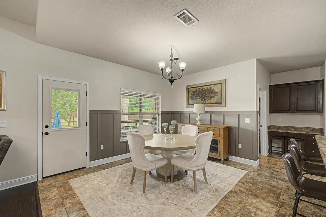 Photo of 9177 Iron Gate Boulevard