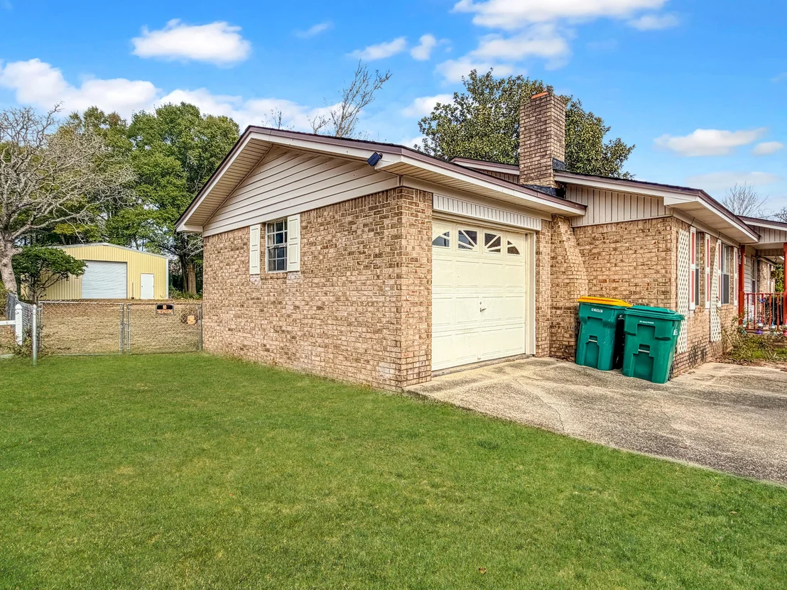 Photo of 3365 Auburn Road