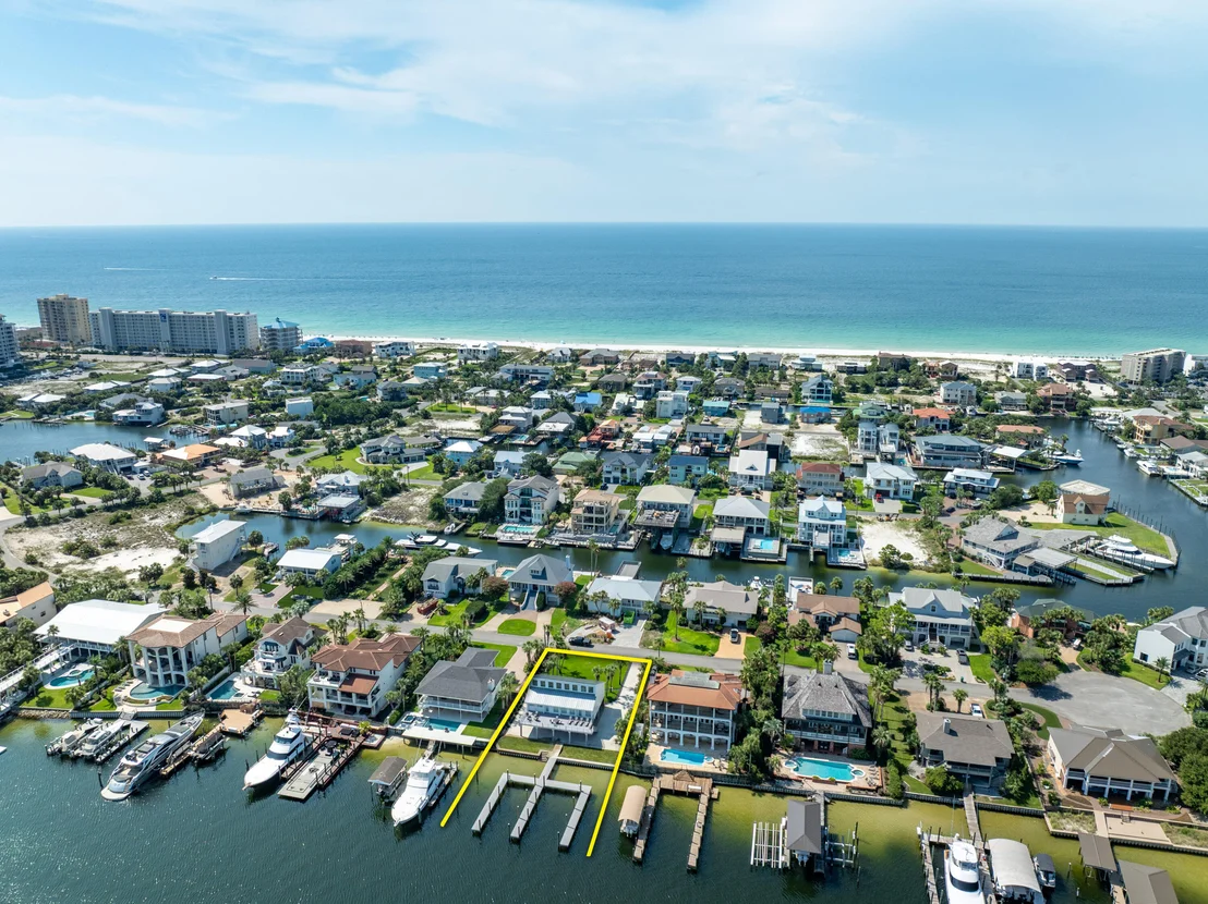 Photo of 611 Lagoon Drive