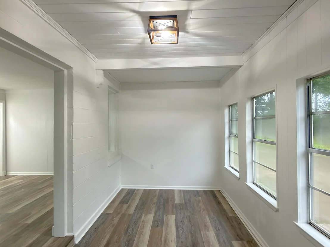 Photo of 215 E 3rd Avenue