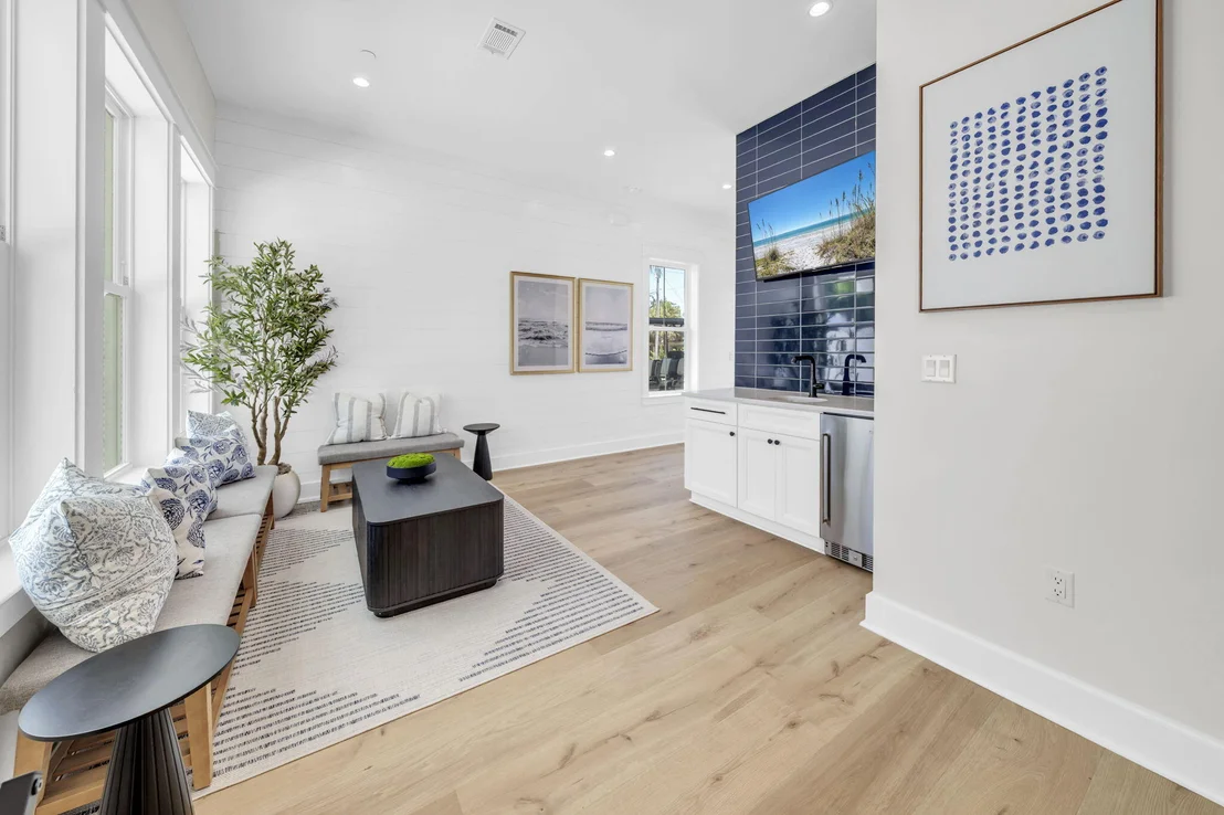 Photo of 222 Miami Street