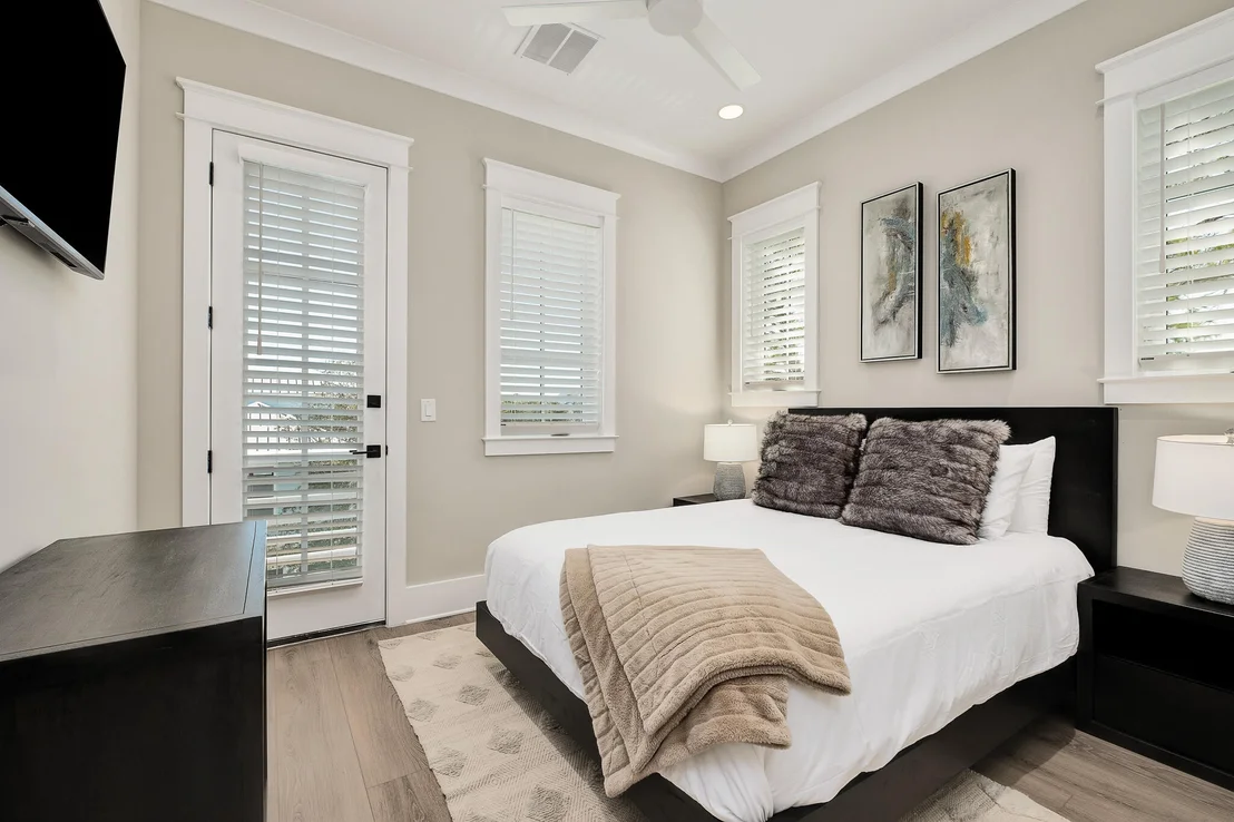 Photo of 107 Grande Pointe Drive