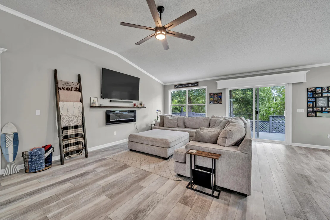 Photo of 318 Peggy Drive