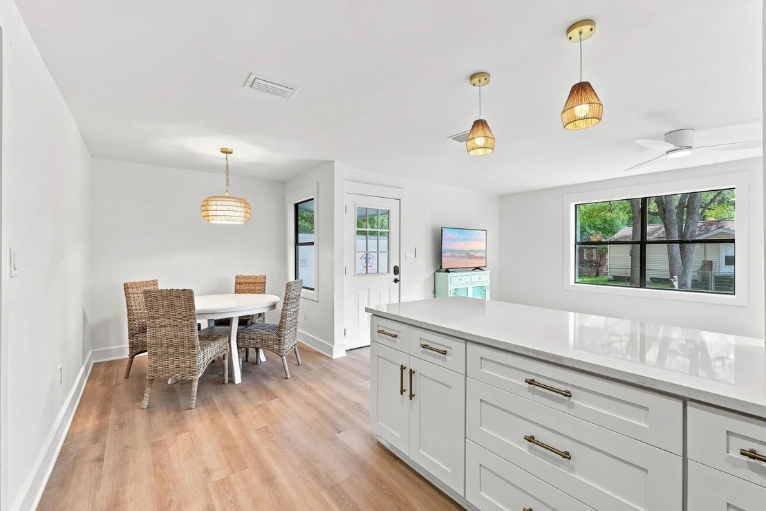 Photo of 1215 S Cedar Avenue