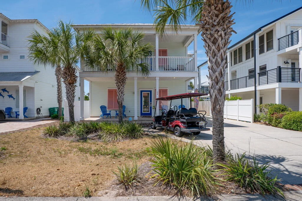 Photo of 64 DOLPHIN Street