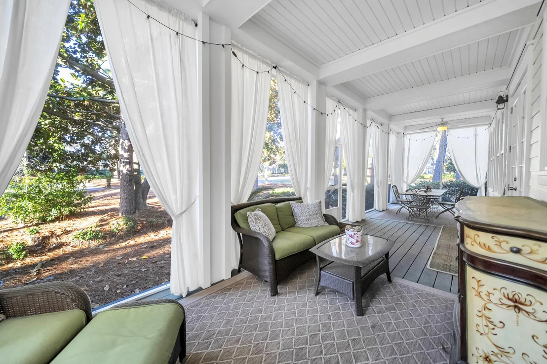 Photo of 1303 Laurel Way