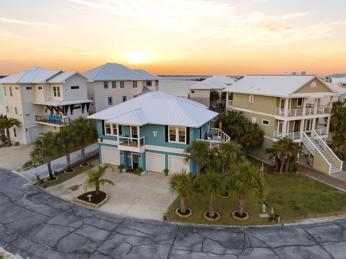 Photo of 1468 Bermuda Drive
