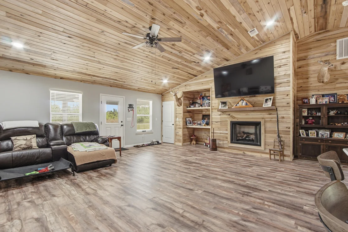 Photo of 7514 Laird Road