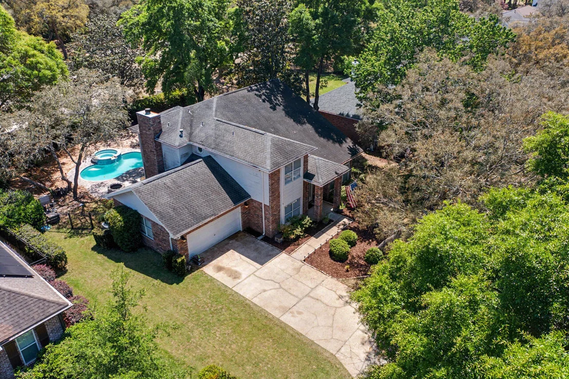 Photo of 4412 Windrush Drive