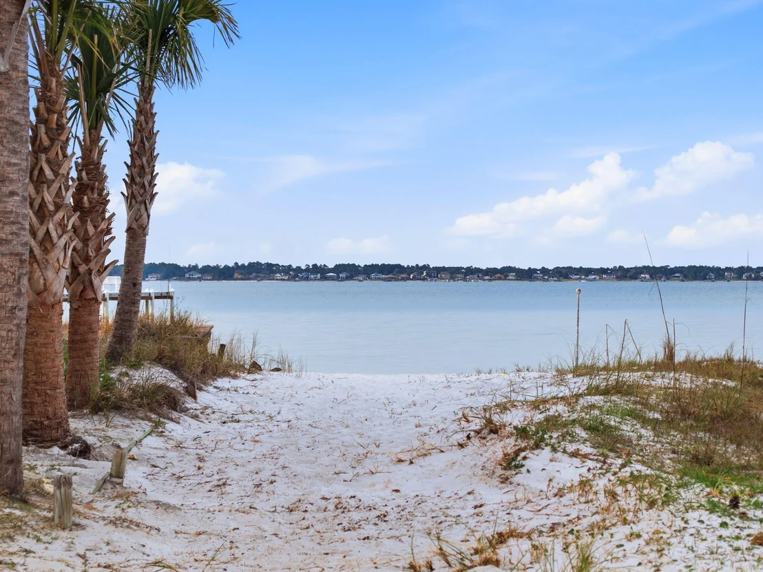 Photo of 1468 Bermuda Drive