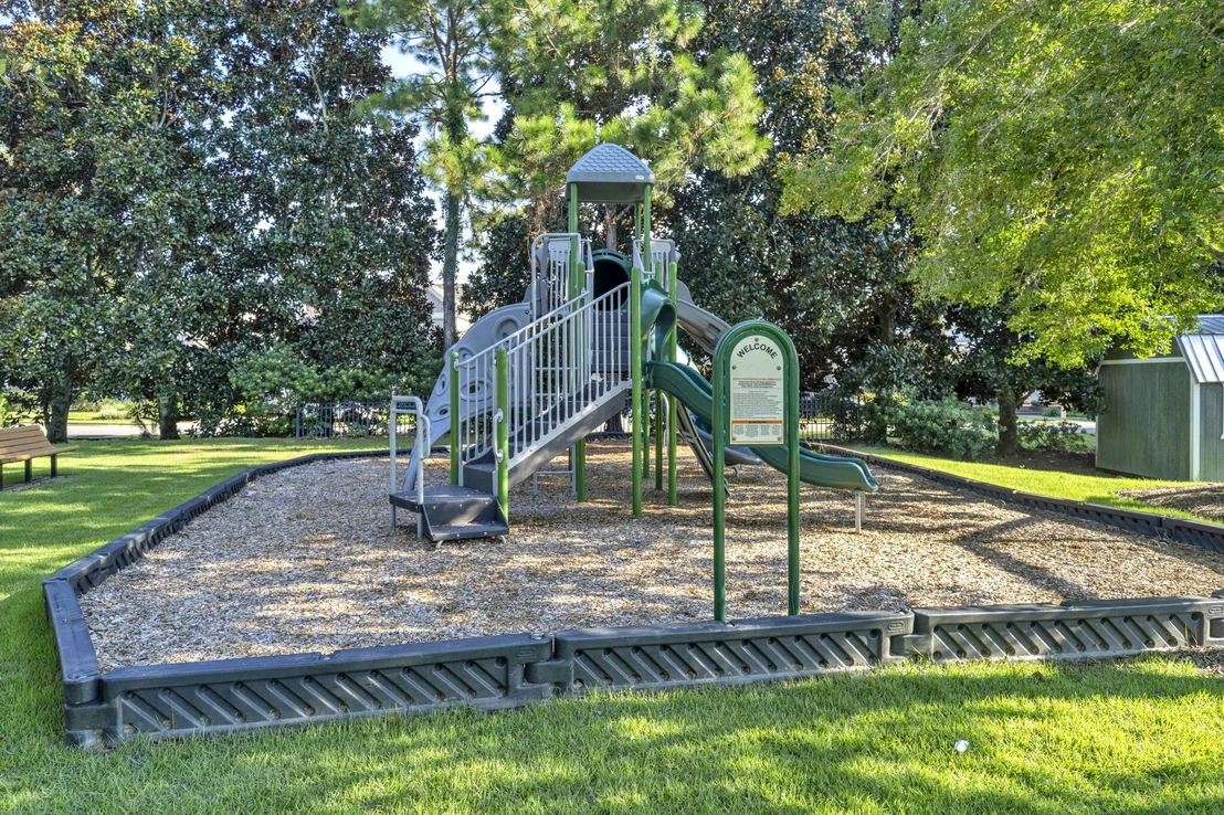 Photo of 4470 Stonebridge Road