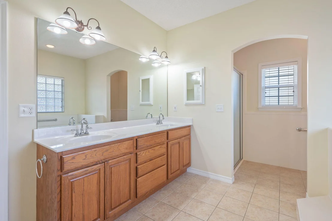 Photo of 5552 Frontier Drive