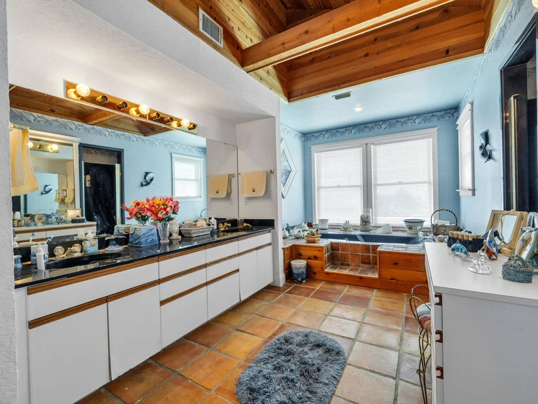 Photo of 604 Magnolia Drive