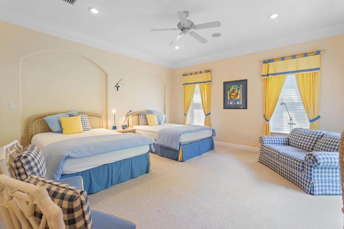 Photo of 923 Lido Circle