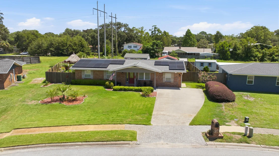 Photo of 325 Echo Circle