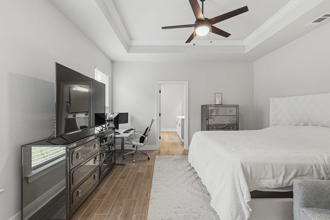 Photo of 395 Constellation Avenue