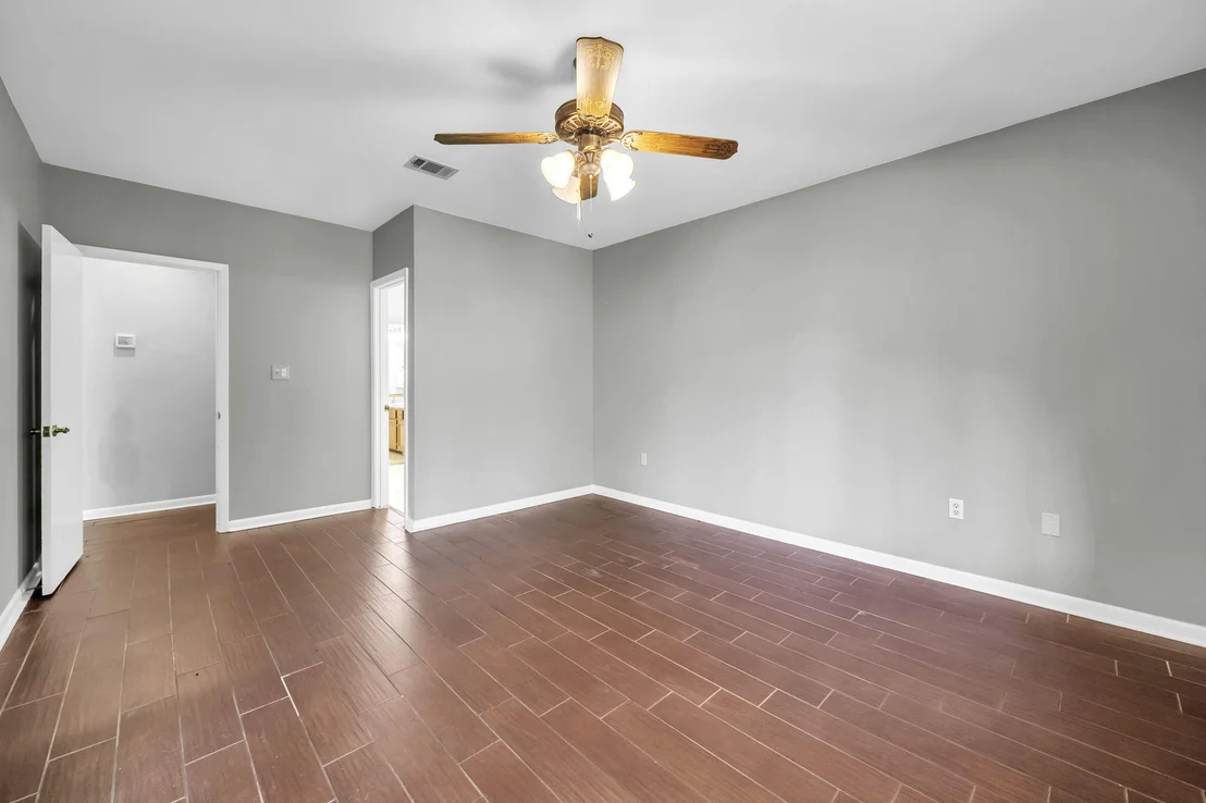 Photo of 129 Gleneagles Drive