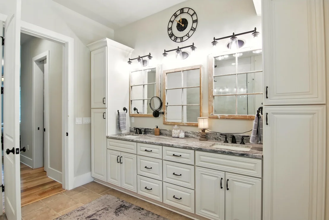 Photo of 400 Pitts Bayshore Drive