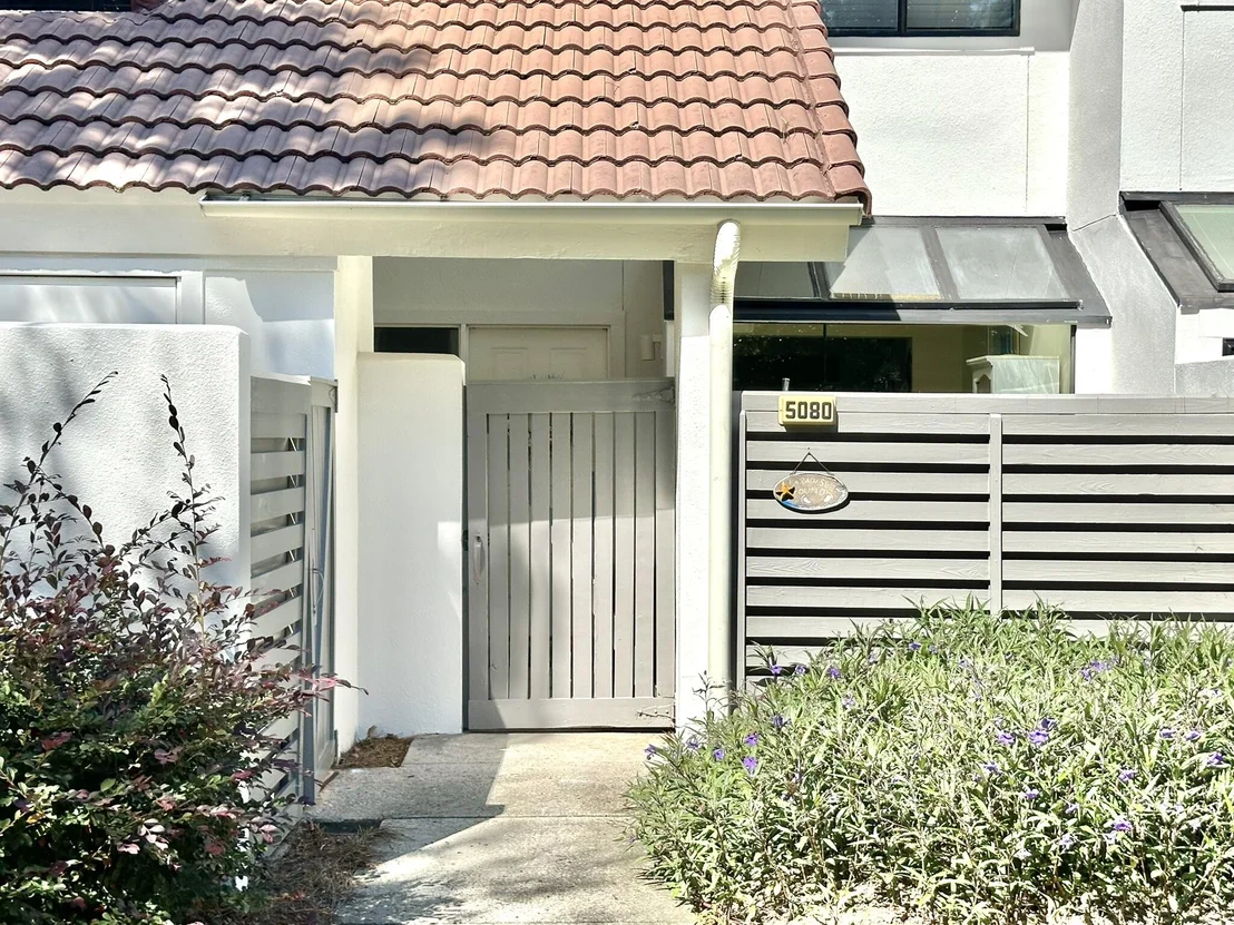 Photo of 5080 Beachwalk Way