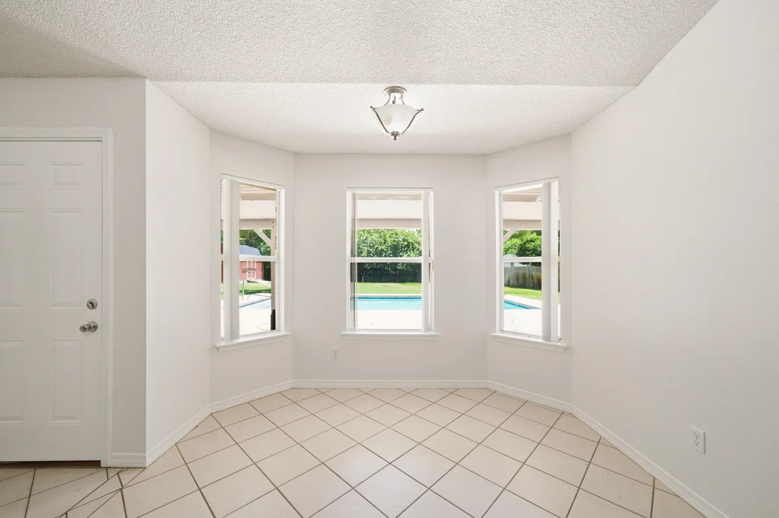 Photo of 2016 Candlewood Drive