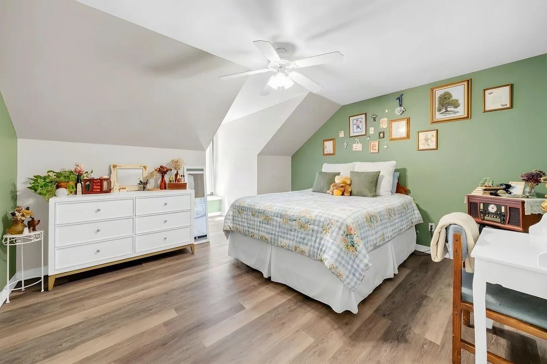 Photo of 4423 Windlake Drive
