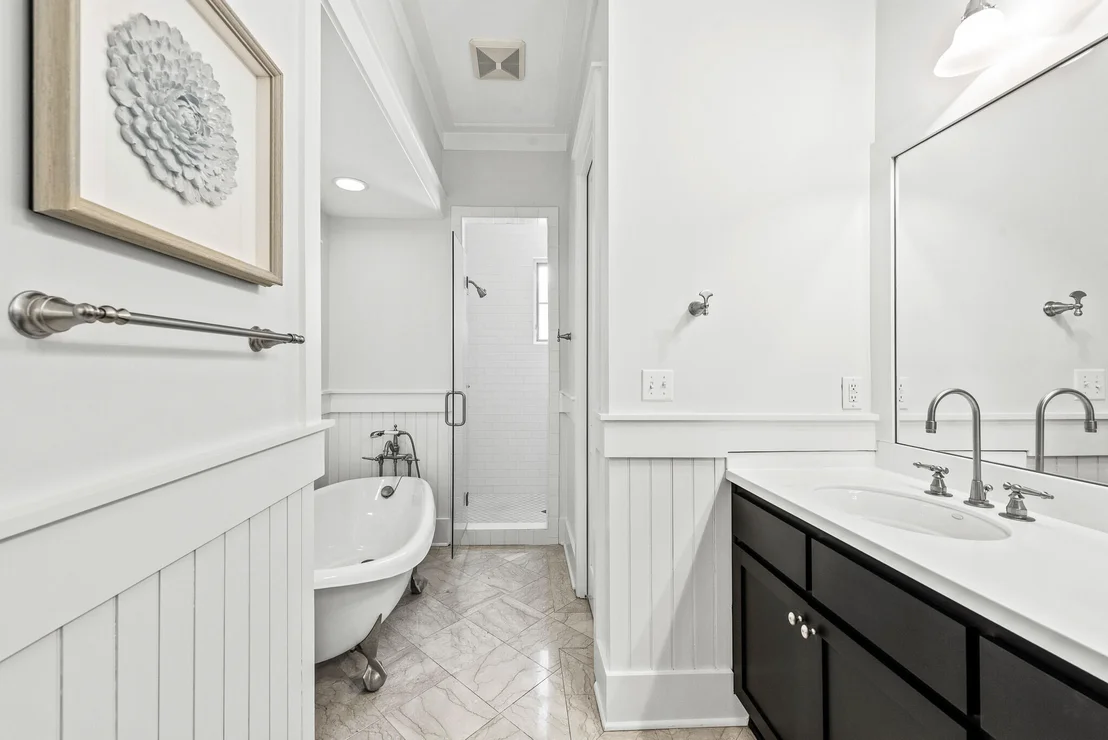 Photo of 30 N Shingle Lane