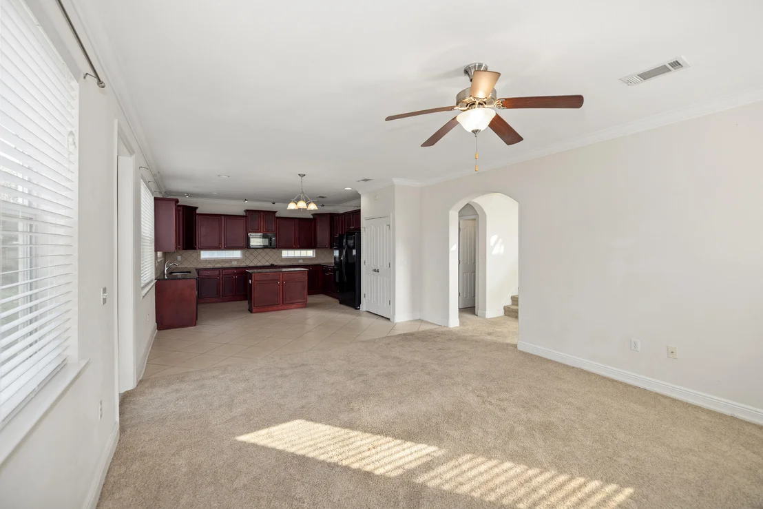 Photo of 876 Solimar Way