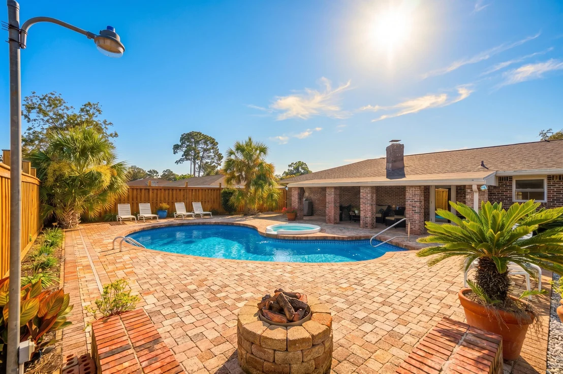 Photo of 18 Pebble Beach Drive