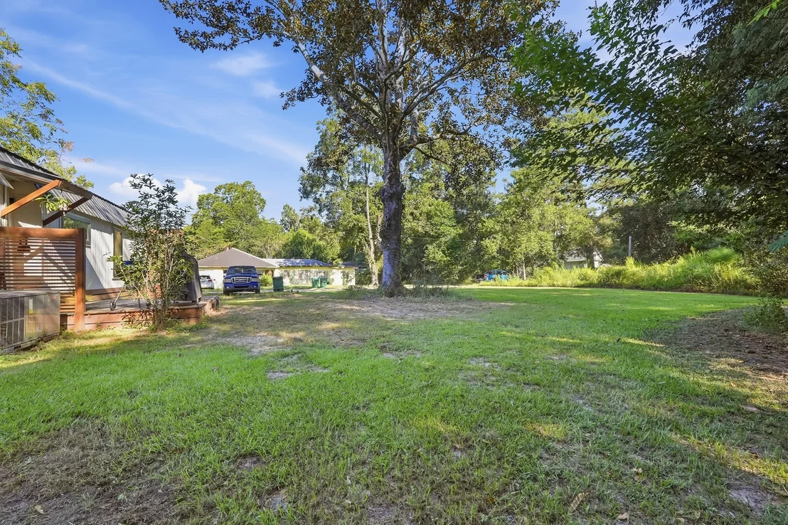 Photo of 348 Eucalyptus Avenue