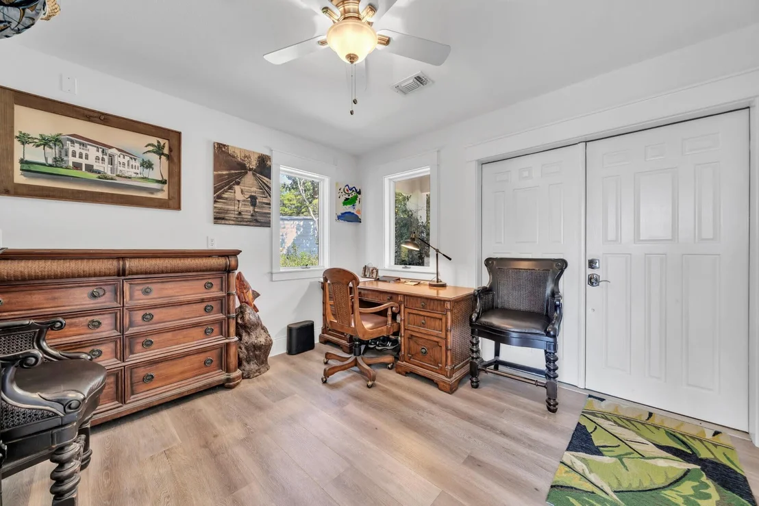 Photo of 458 Parish Boulevard