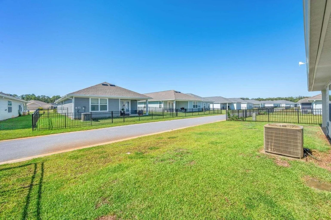 Photo of 103 Riverwalk Circle