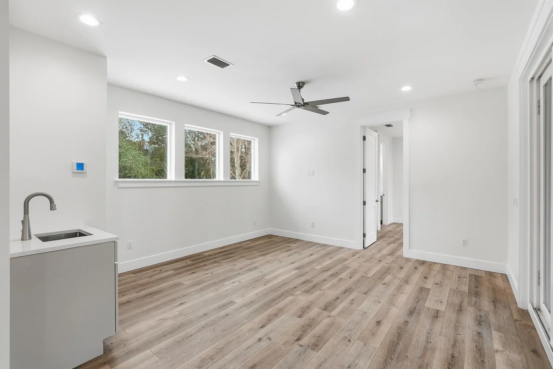 Photo of 465 Seacrest Drive