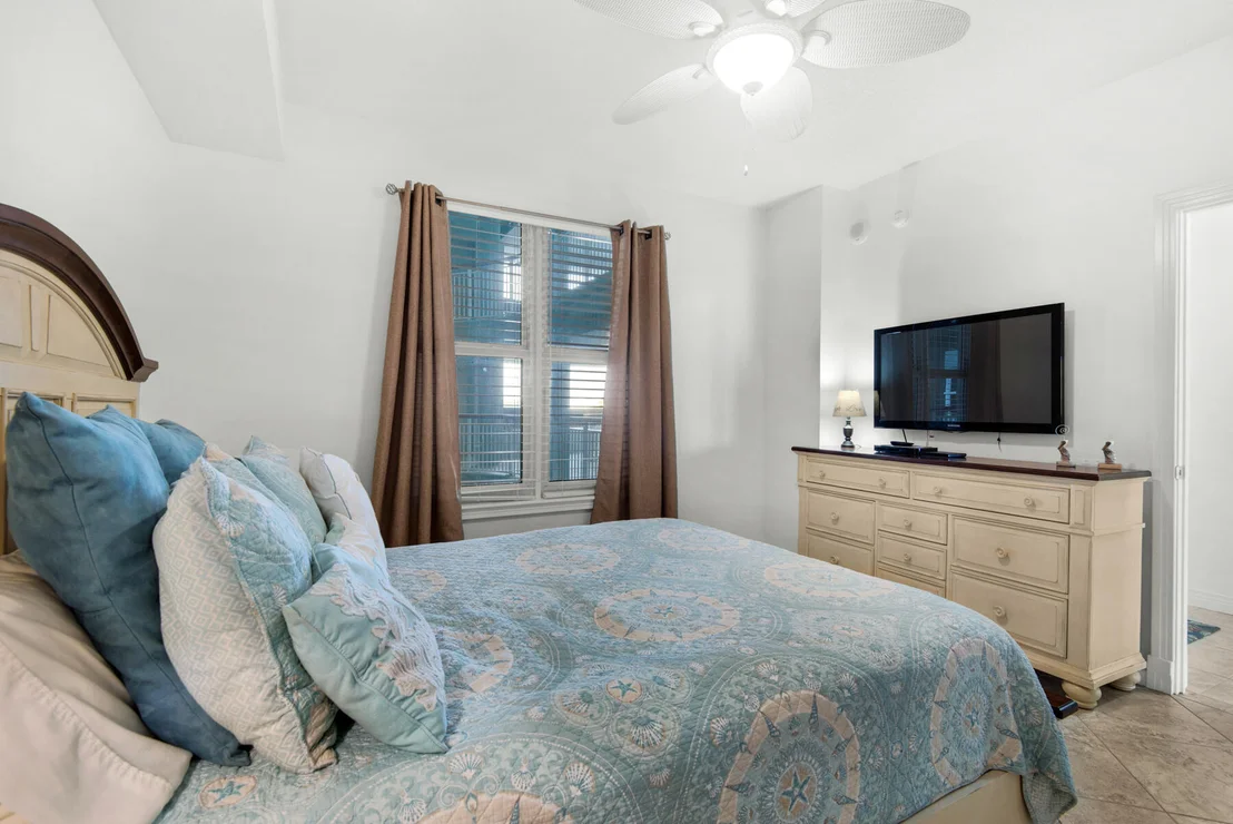 Photo of Unit 2C at 8501 Gulf Boulevard