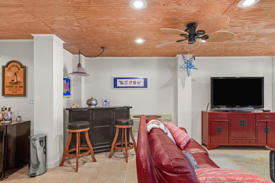 Photo of 1422 Lagrange Road