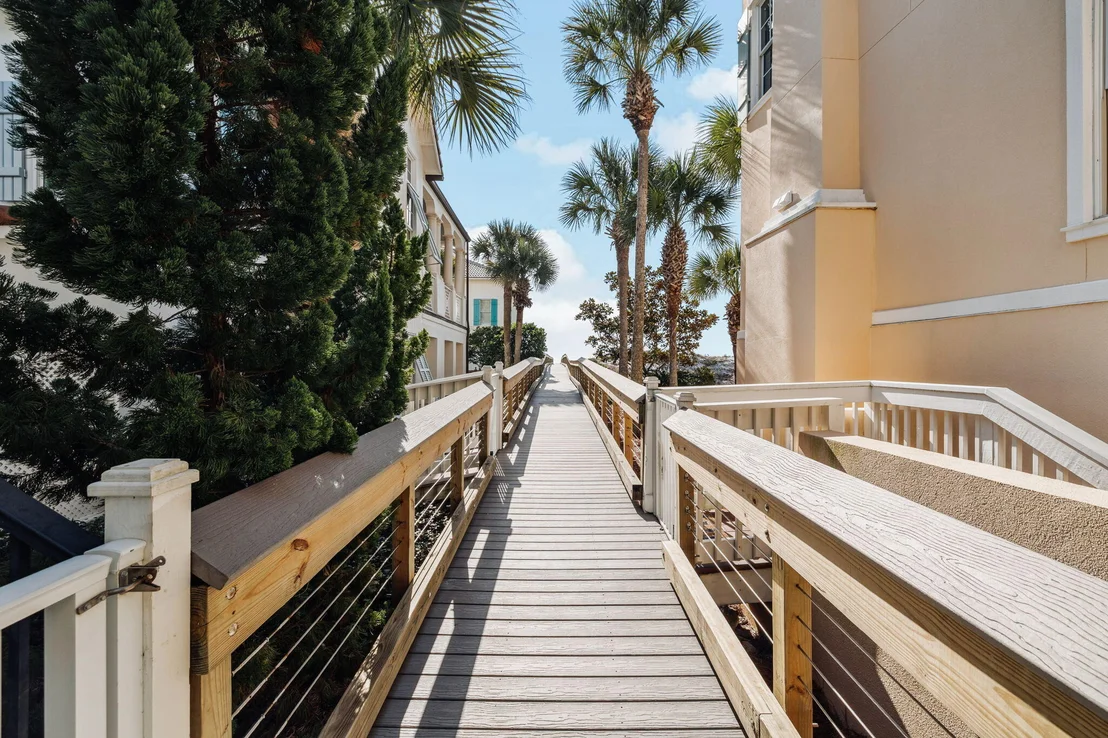 Photo of 358 Rue Caribe