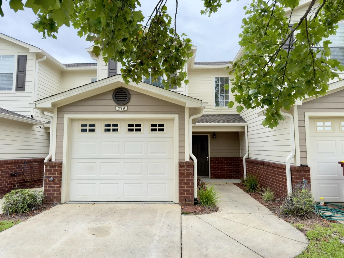 Photo of 779 Majestic Drive