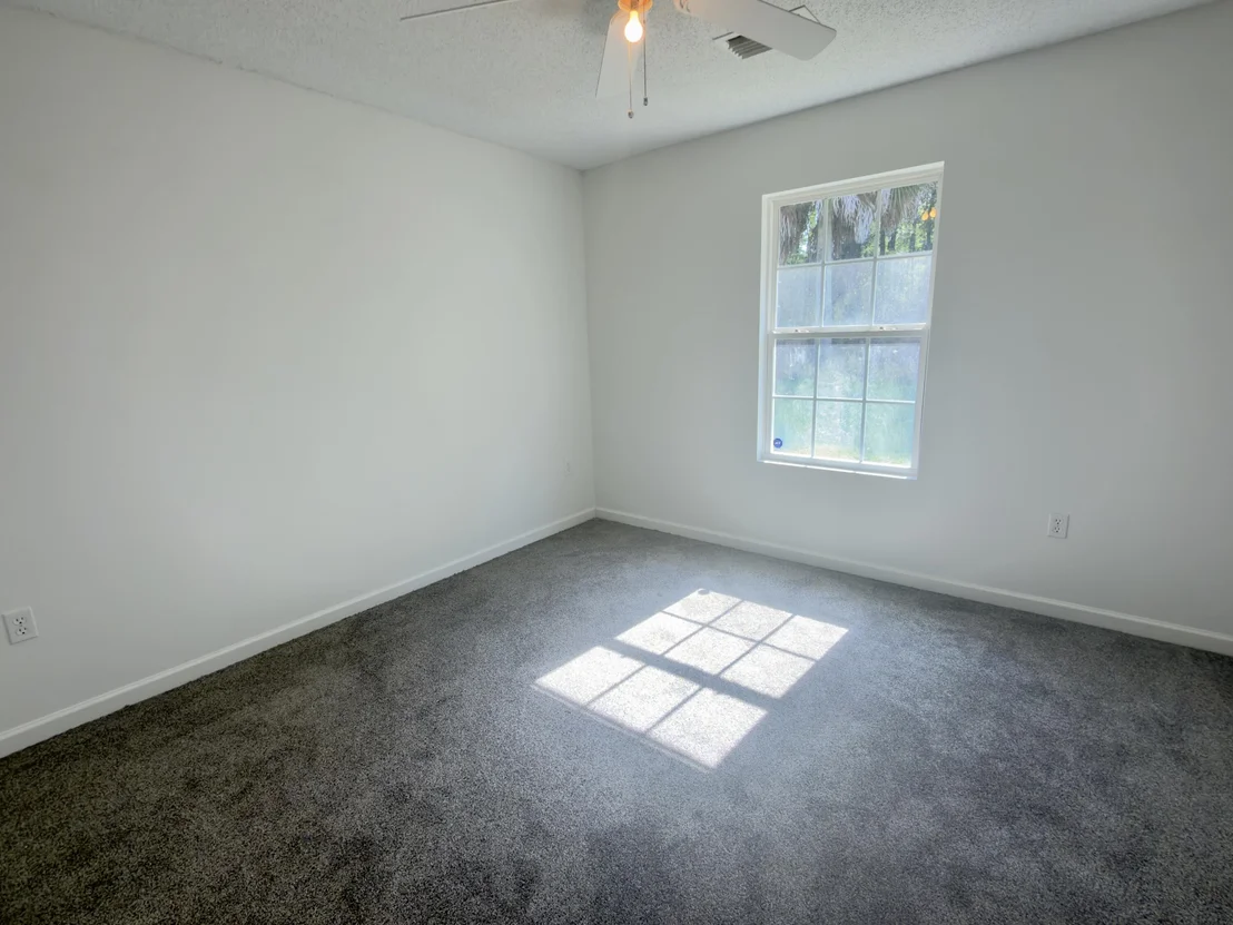 Photo of 5210 Moore Loop