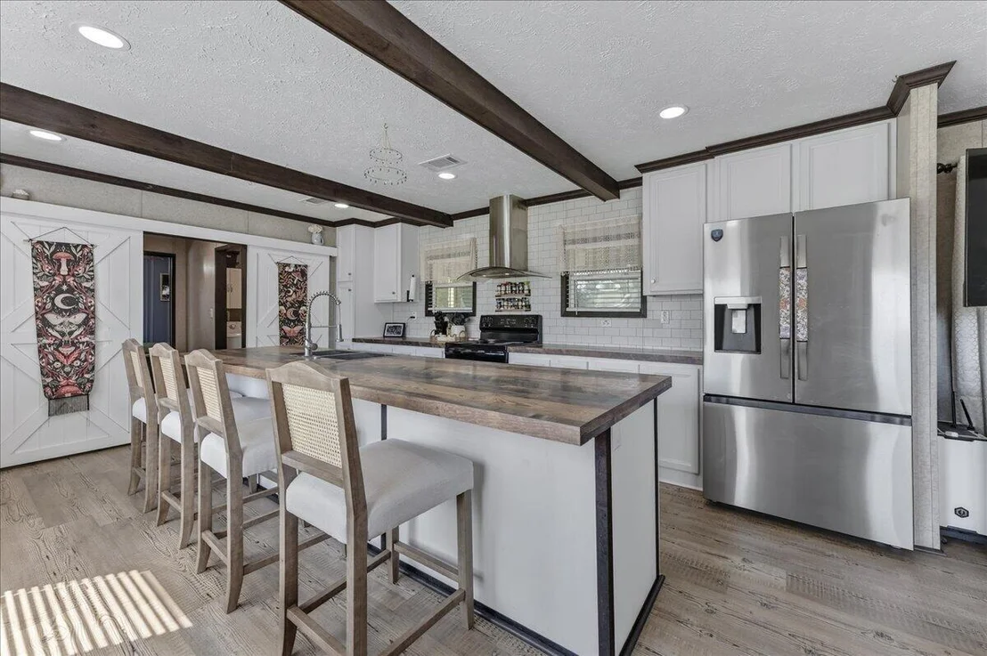 Photo of 4669 Thoroughbred Drive