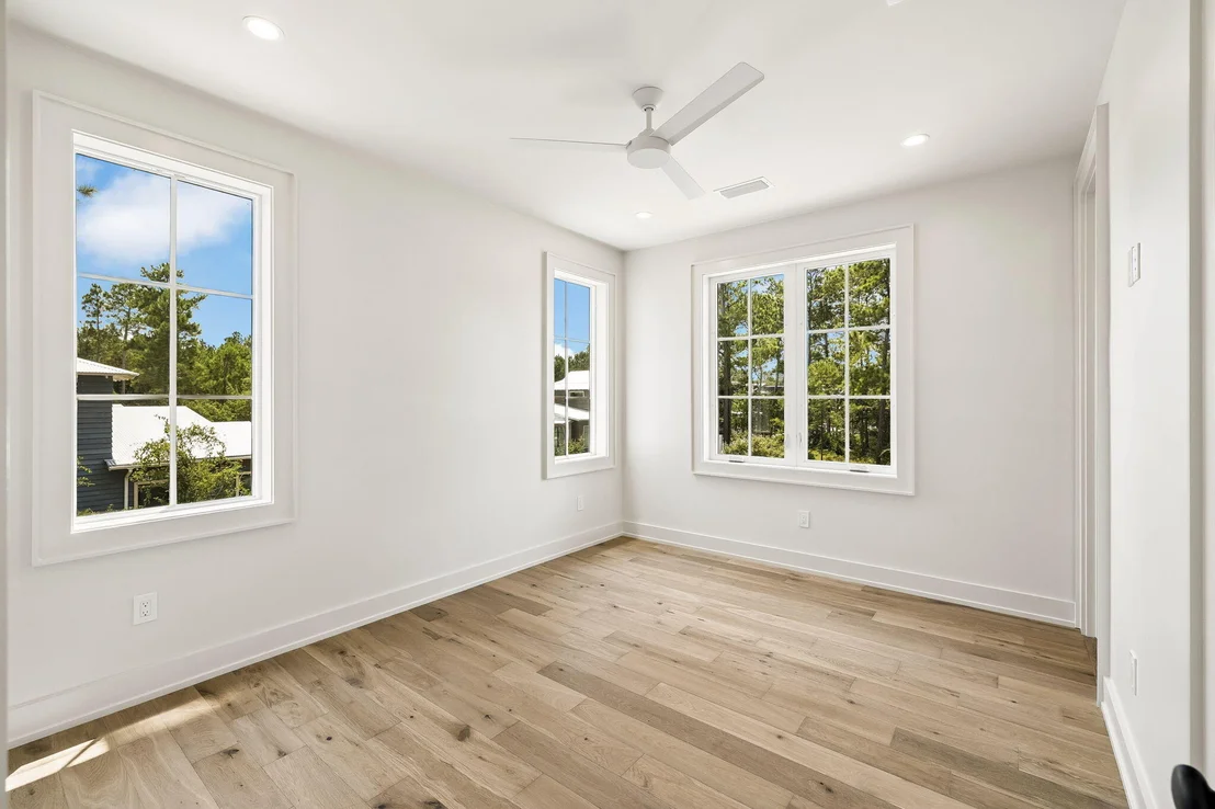 Photo of 14 Glade Boulevard