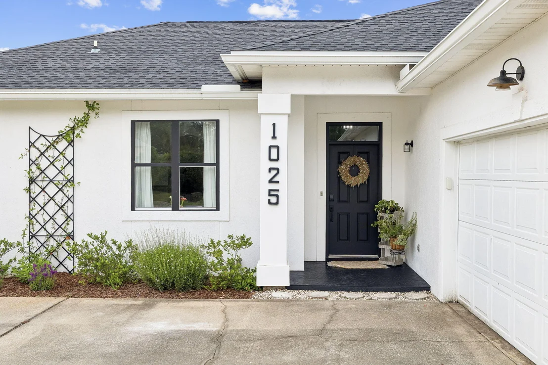 Photo of 1025 Forest Shore Drive