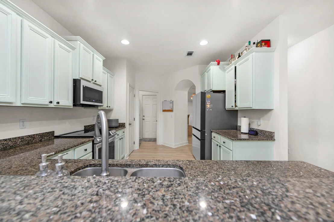 Photo of 653 Red Fern Road