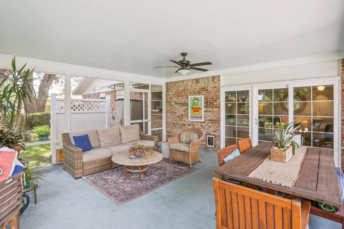 Photo of 424 Dracena Way