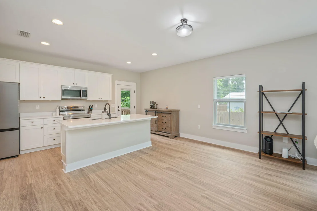Photo of 3168 Maple Street