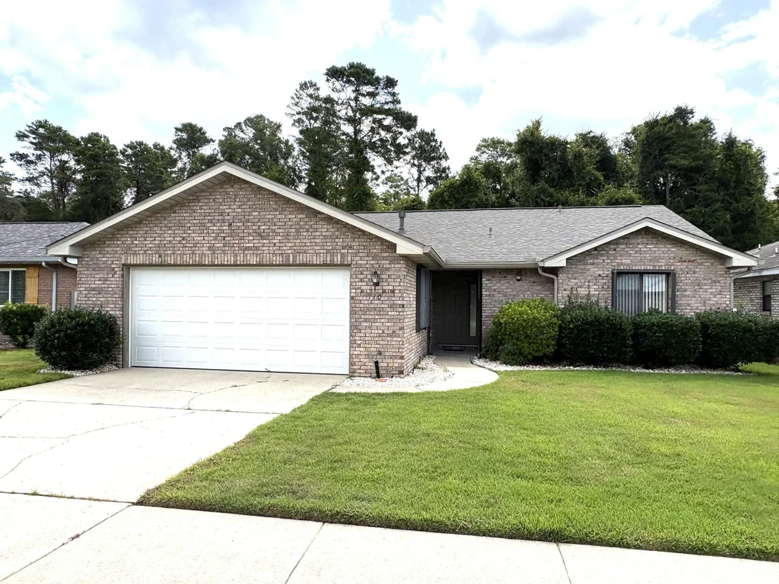 Photo of 110 Poplar Place