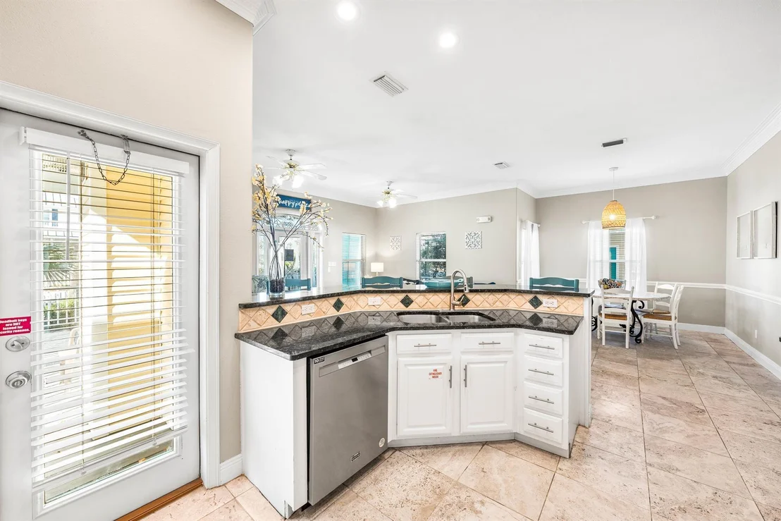 Photo of 4430 Ocean View Drive