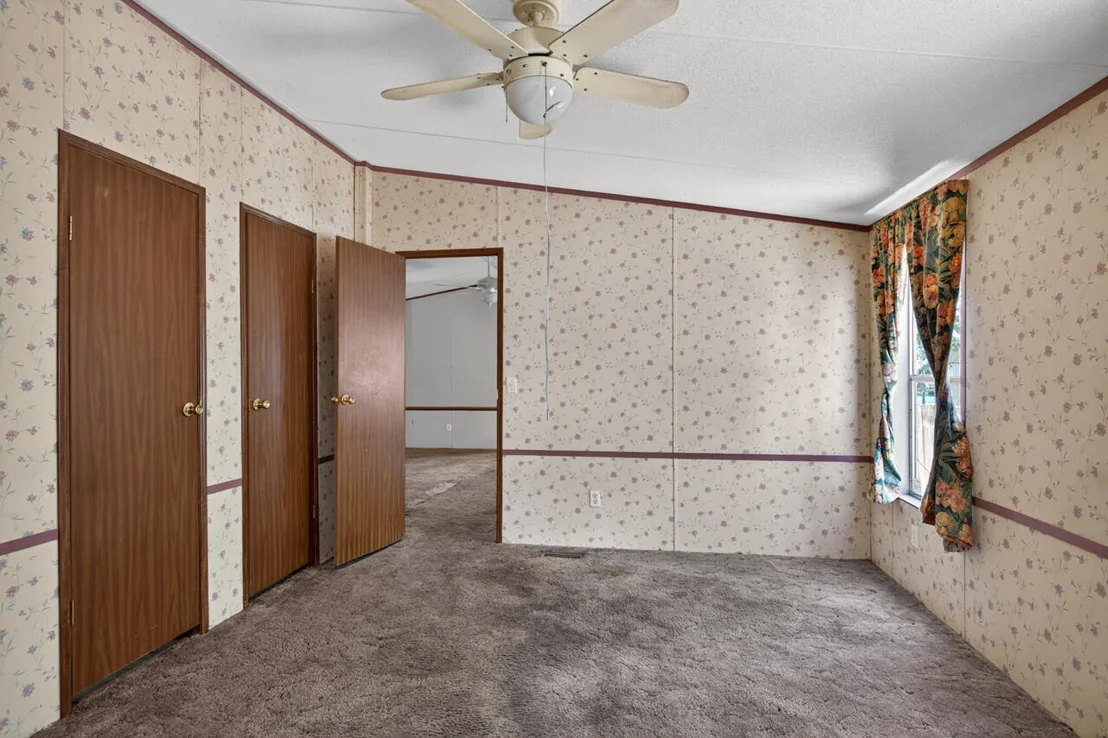 Photo of 1037 Everglade Drive