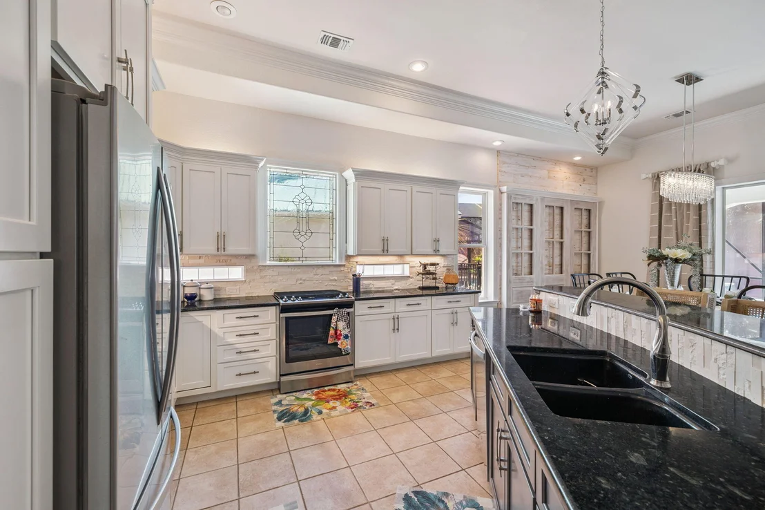 Photo of 4732 Papaya Park